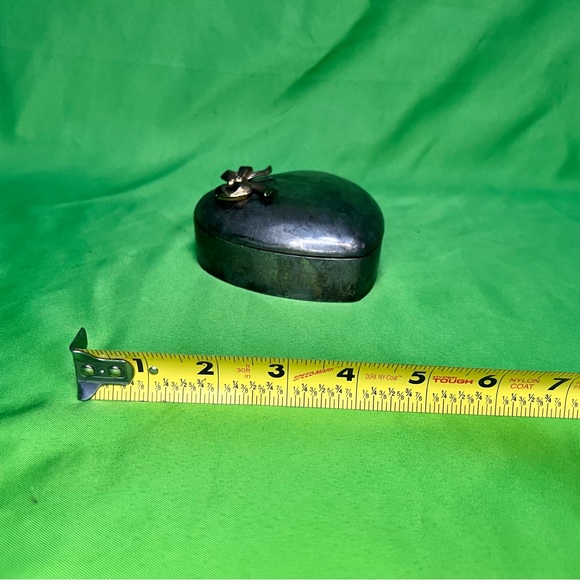 Silver Plated Heart Shaped Metal Box - Picture 5 of 5